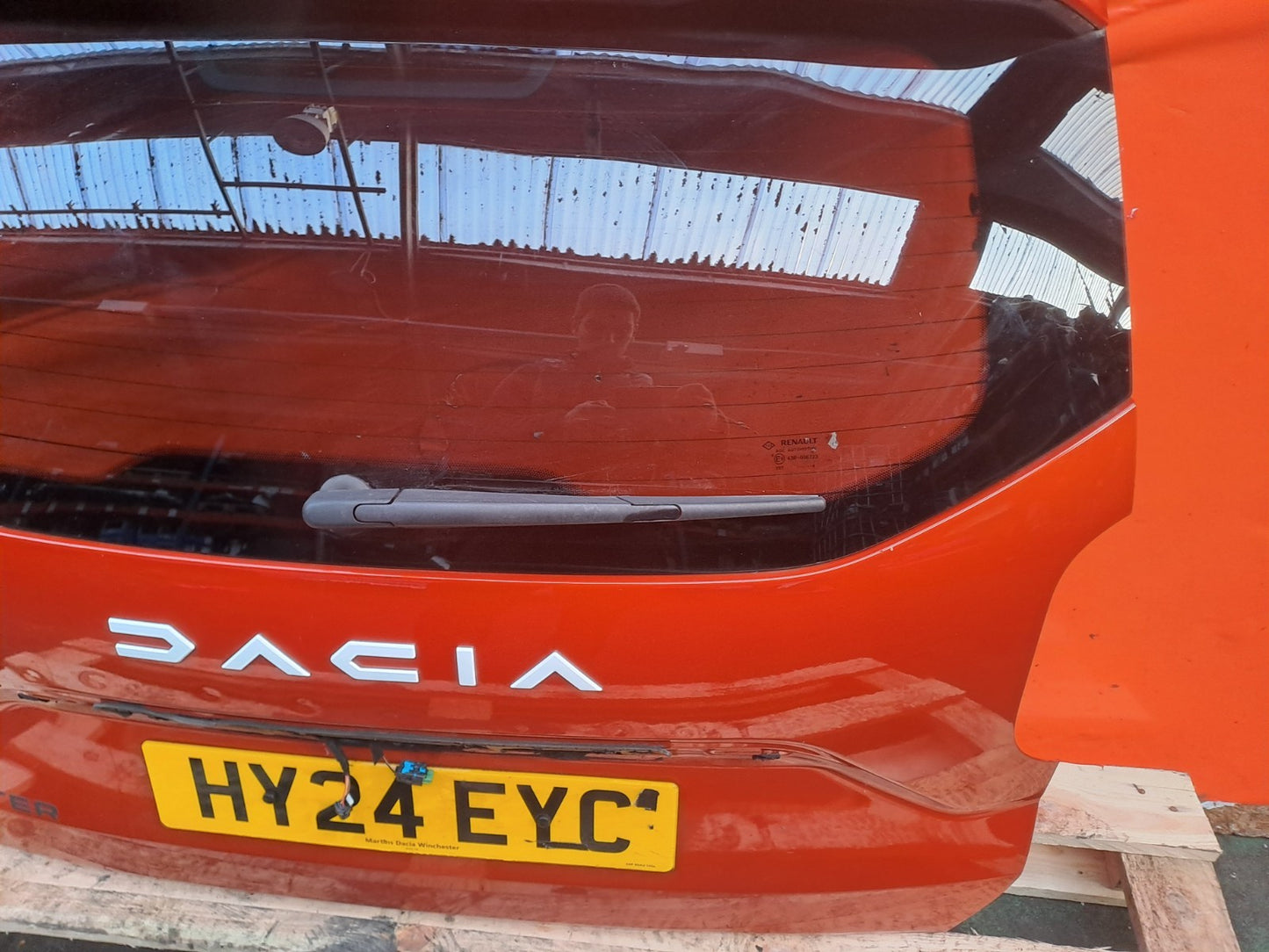 ✅Dacia Duster Journey 1.3 Petrol 2024 Tailgate Bare Orange Warranty A364 - Image 7