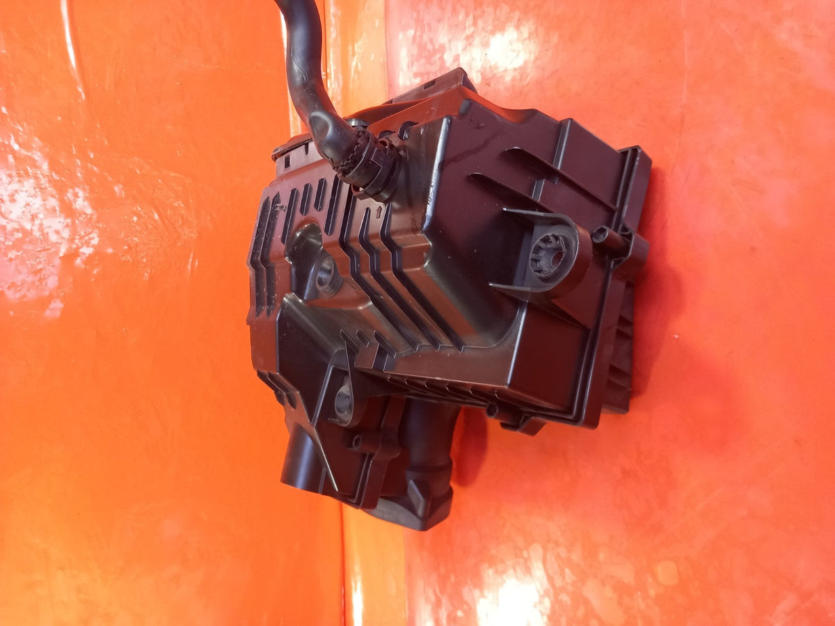 ebay-src:https://i.ebayimg.com/00/s/mtiwmfgxnjaw/z/4pqaaeswmevqe35~/$_57.jpg