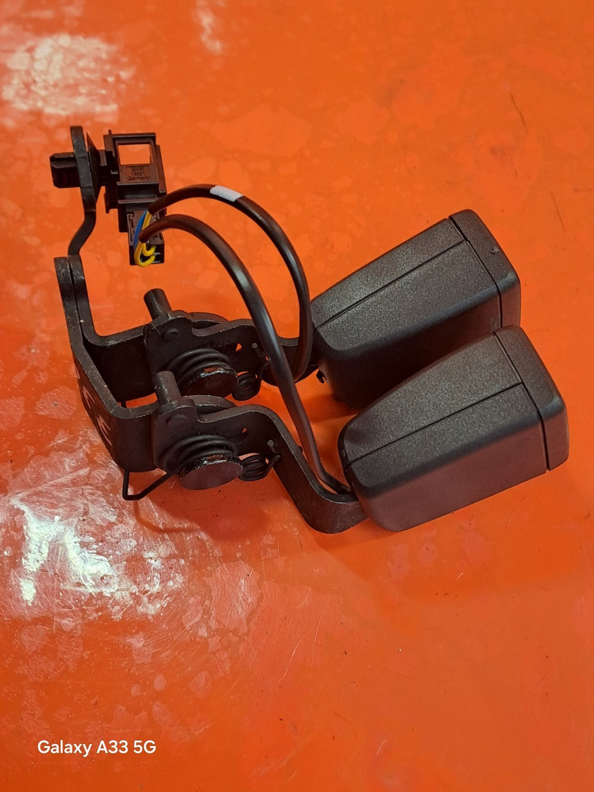 ✅2023 CUPRA FORMENTOR REAR DOUBLE SEAT BELT BUCKLE + WARRANTY A336 - Image 5