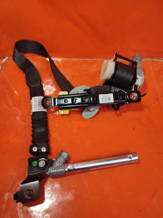 ✅KIA SPORTAGE MK3 1.7 DIESEL 2014 FRONT RIGHT SEAT BELT 88820-3U200ED Warranty - Image 1