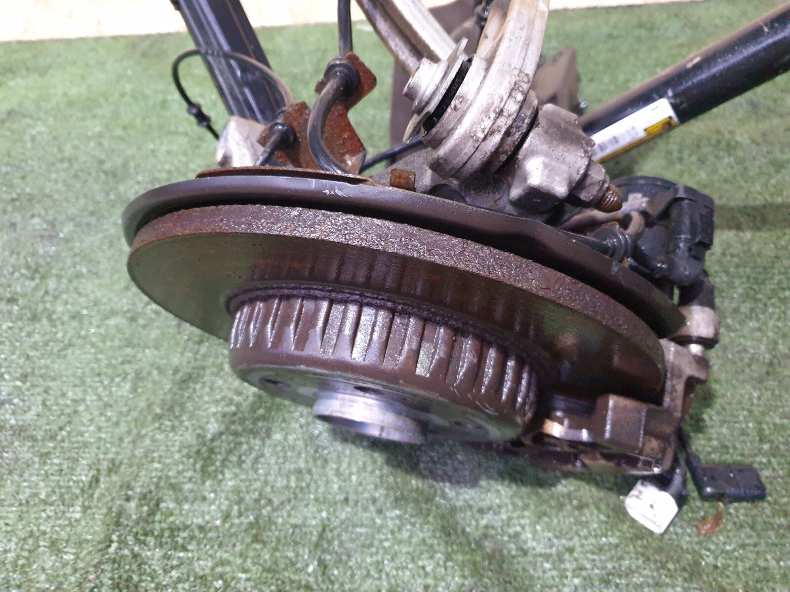 ✅2016 Mercedes C Class W205 Rear Left Suspension Leg Hub A2053207830 A123 - Image 11