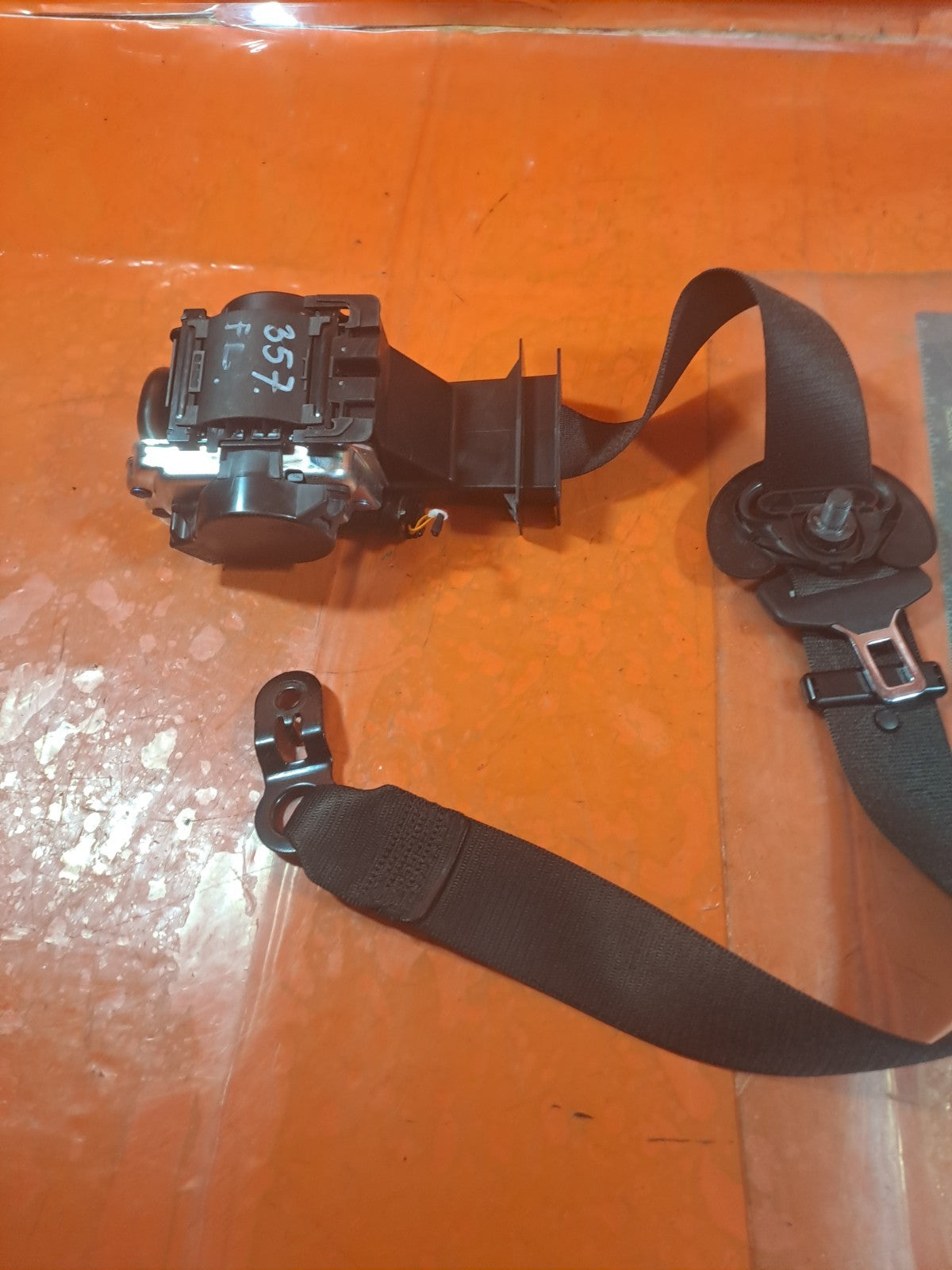 ✅BMW G20 320I 2.0 PETROL 2021 FRONT LEFT SEAT BELT S1749628905 636607900B A357 - Image 4