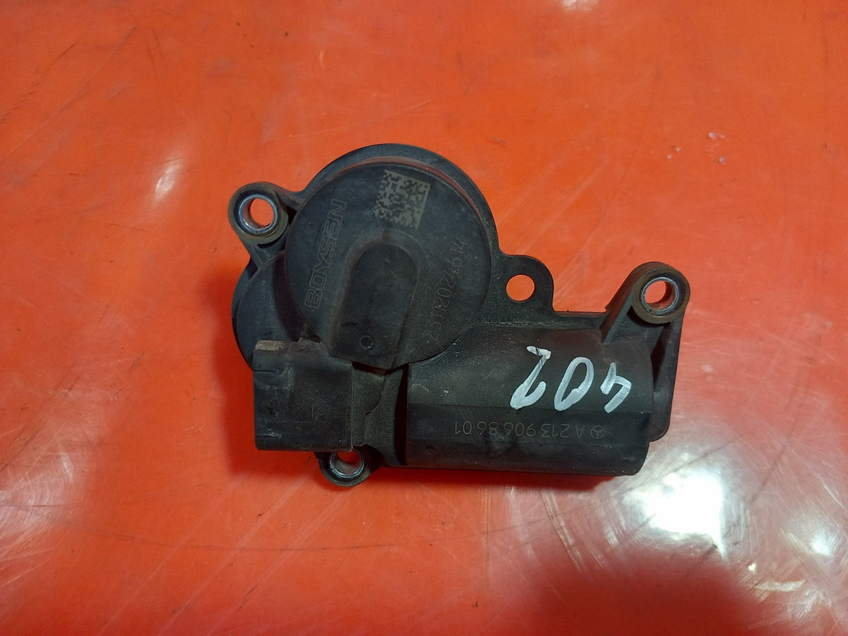ebay-src:https://i.ebayimg.com/00/s/mtiwmfgxnjaw/z/ksoaaeswthhqgamk/$_57.jpg