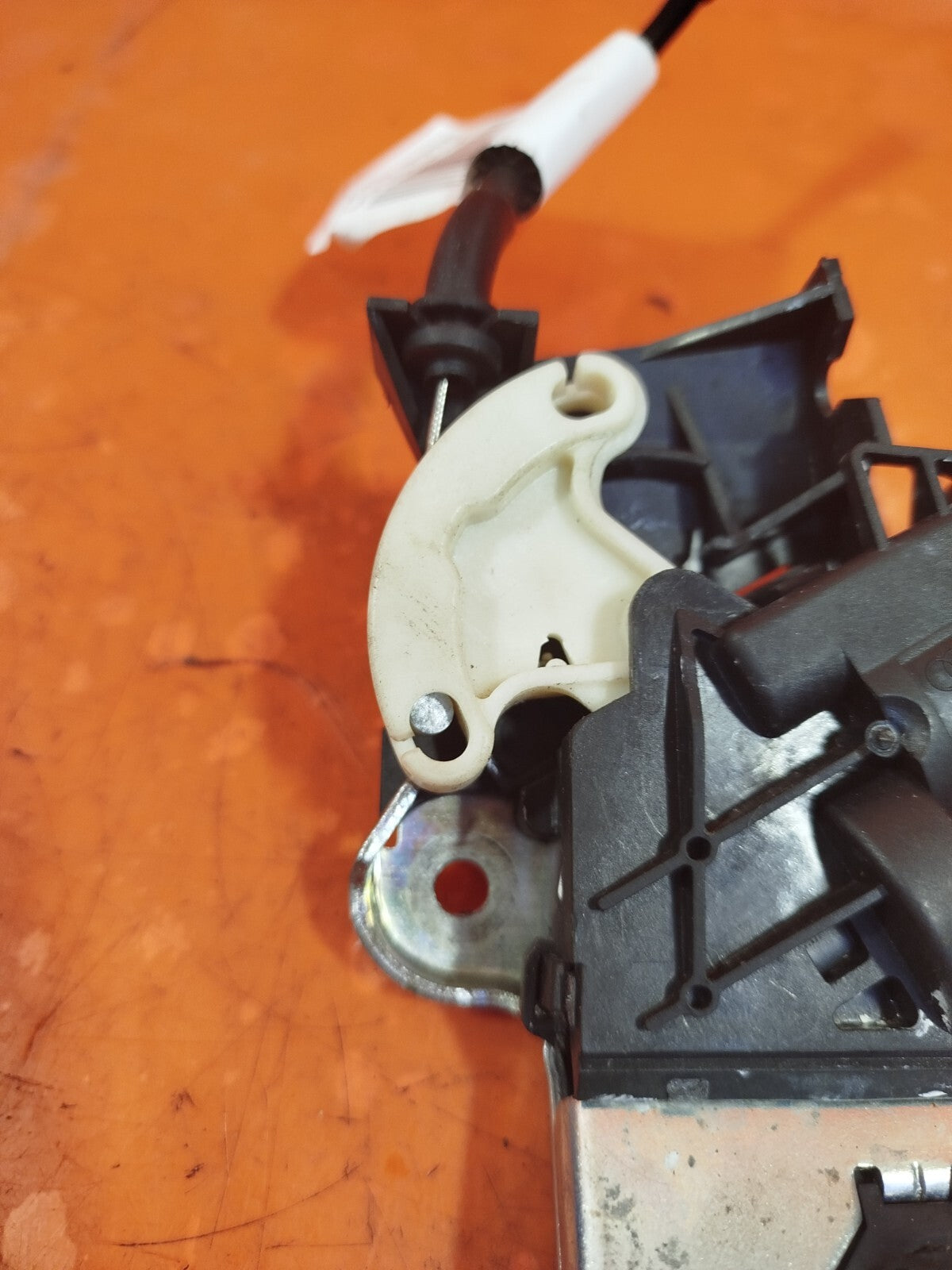 ✅2012 AUDI A5 1.8P REAR TAILGATE BOOT LOCK CATCH LATCH 4F5827505D +WARRANTY A222 - Image 2