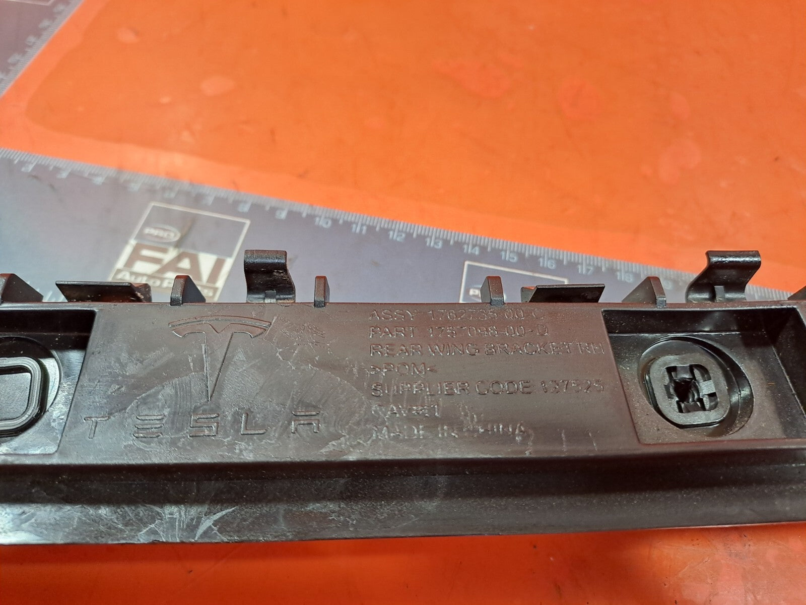 TESLA MODEL 3 LONG 2024 REAR RIGHT WING SUPPORT BRACKET 1762735-00-C Warranty - Image 7
