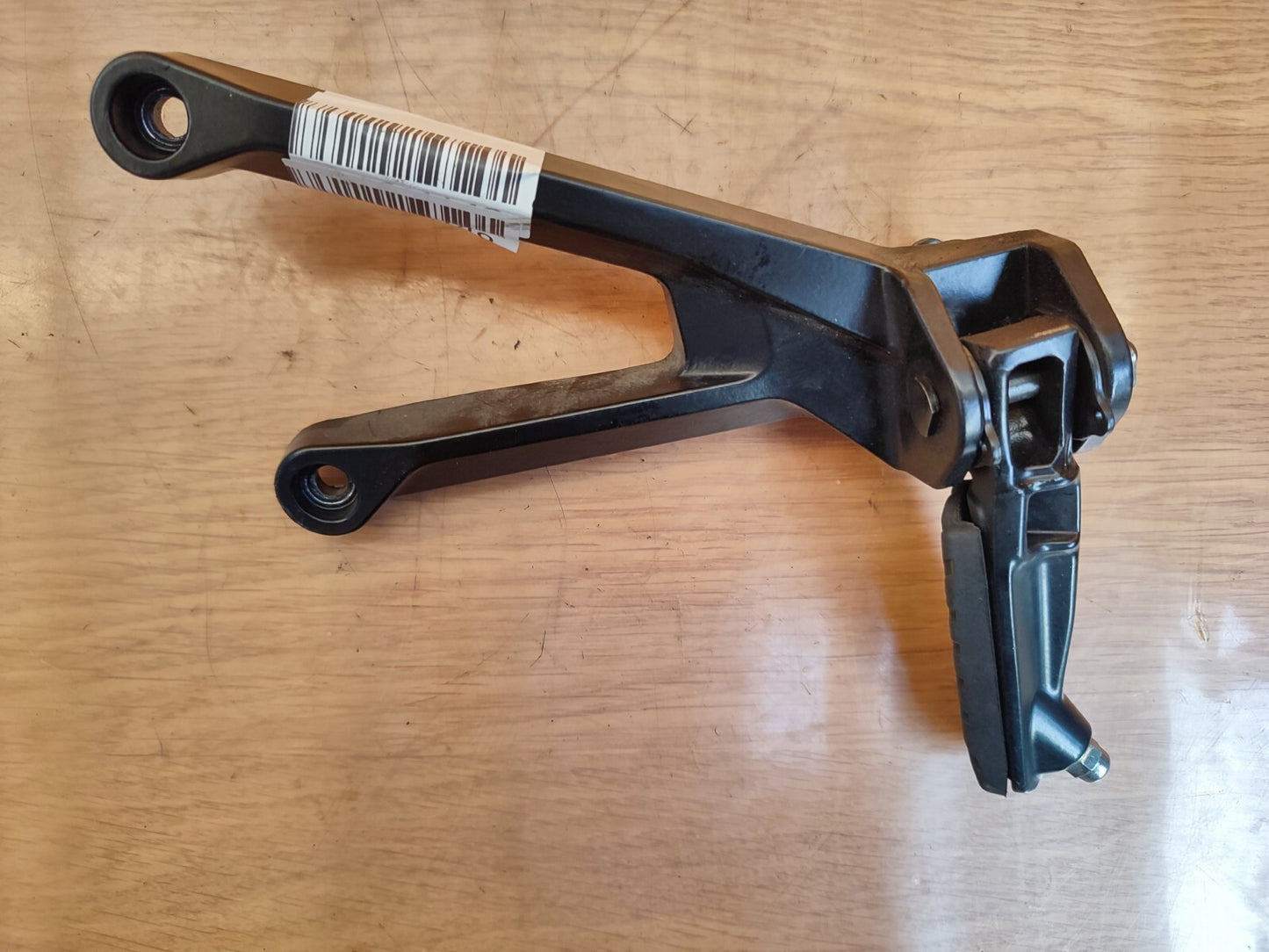 ✅KTM RC125 Petrol 2023 Rear Right Foot Rest Peg Holder + Warranty A116 - Image 3