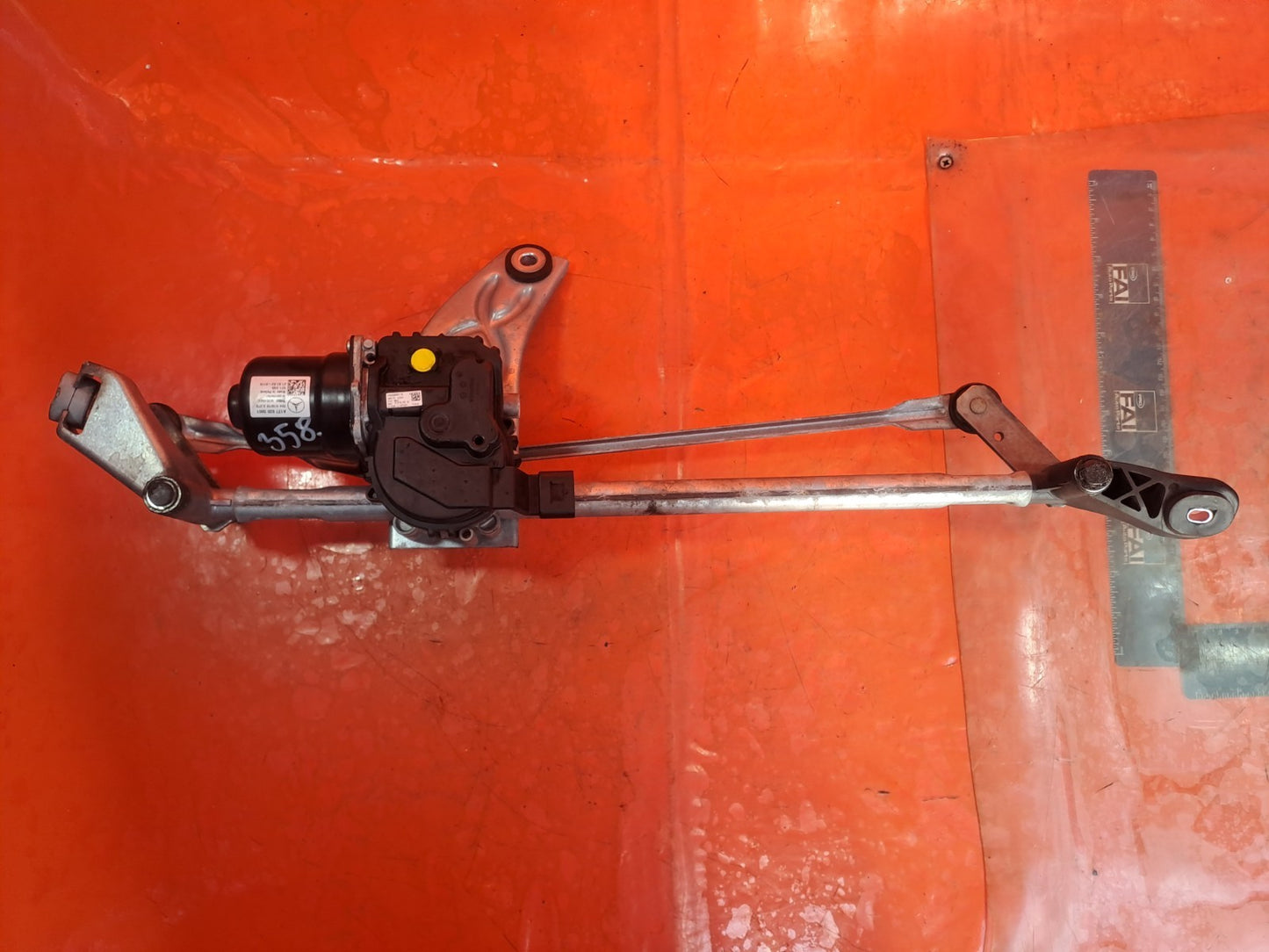✅2021 MERCEDES CLA C118 AMG LINE FRONT WIPER MOTOR & LINKAGE A1778205001 A358 - Image 2