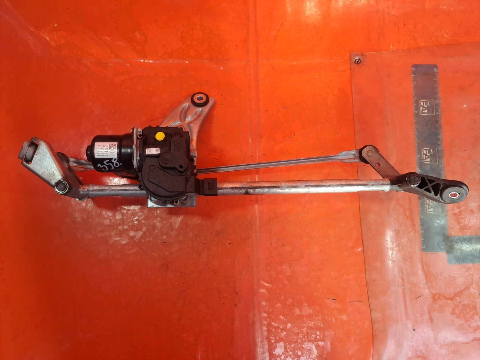 ✅2021 MERCEDES CLA C118 AMG LINE FRONT WIPER MOTOR & LINKAGE A1778205001 A358 - Image 2