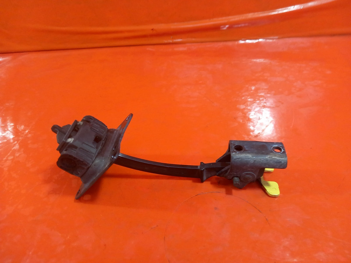 Vauxhall Combo MK4 1.5 Diesel 2020 Rear Right Door Check Strap Warranty A414 - Image 9