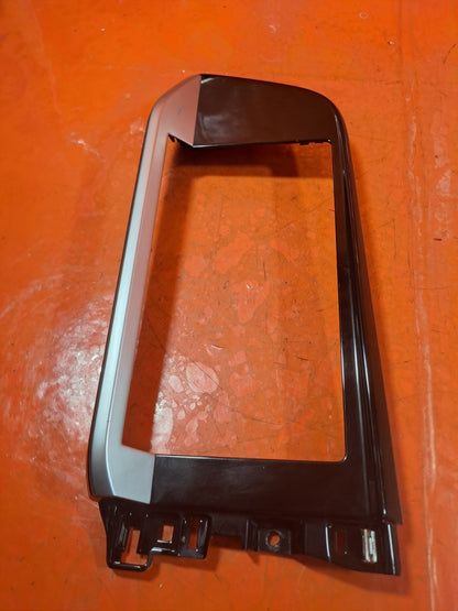 ✅FORD TOURNEO CONNECT VW CADDY 2.0 DIESEL 2024 RADIO SURROUND TRIM 2KF858070C - Image 8