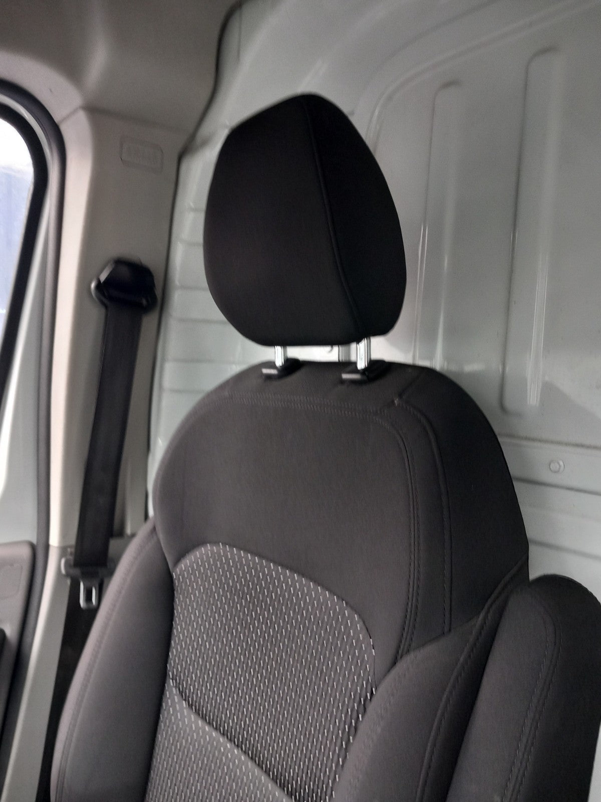 2023 Maxus Deliver 9 Front Right Driver Seat Warranty A425 - Image 4
