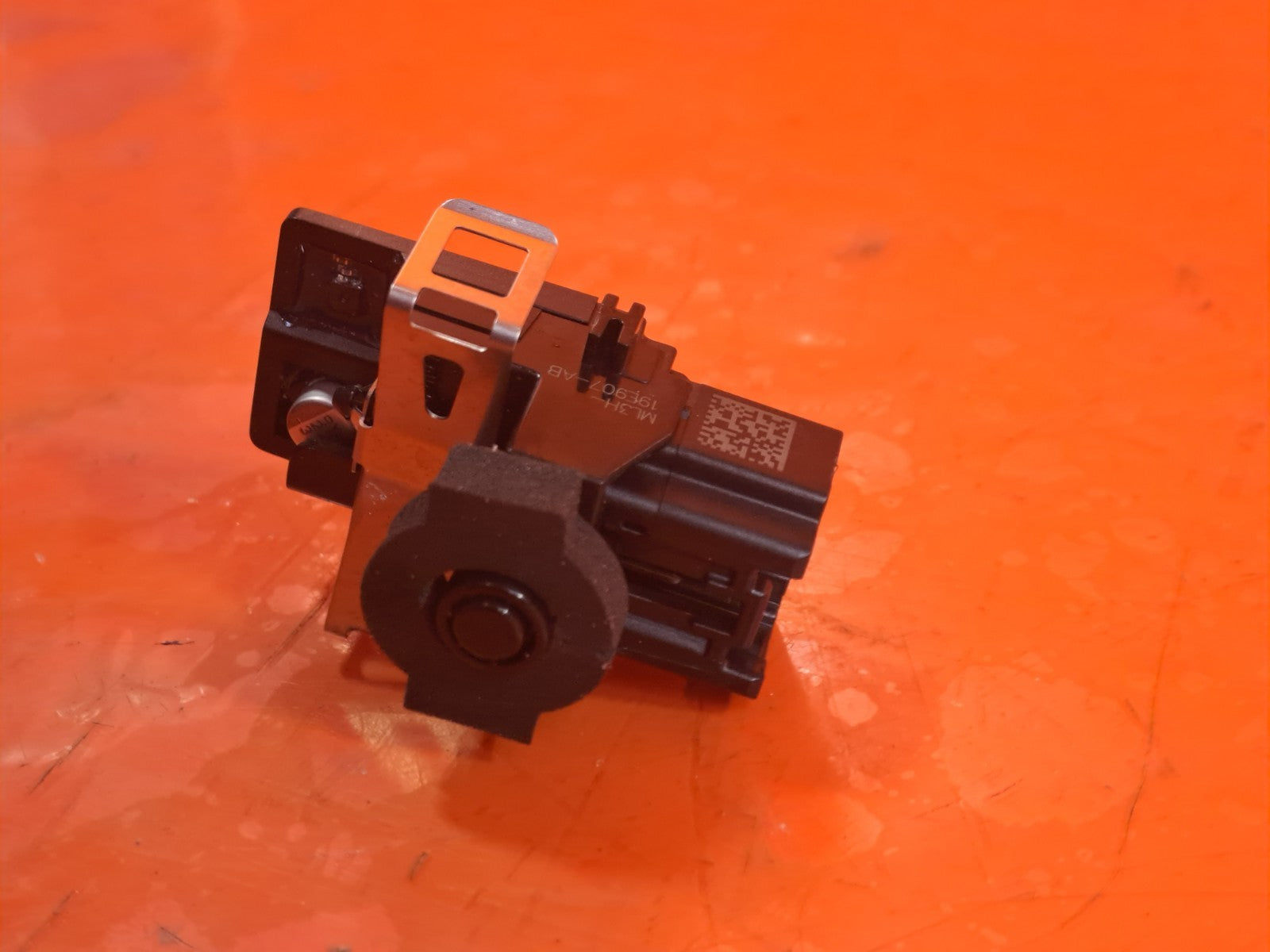 ebay-src:https://i.ebayimg.com/00/s/mtiwmfgxnjaw/z/jgmaaeswby5pdctx/$_57.jpg