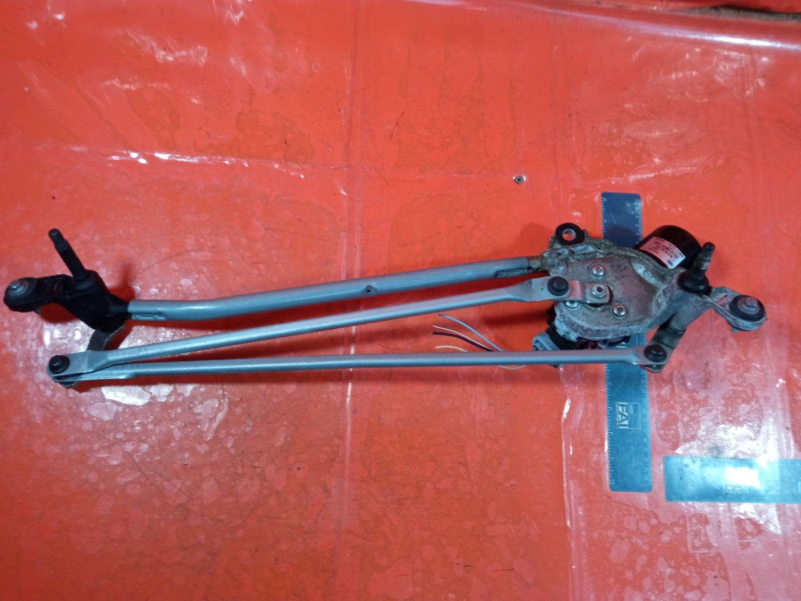 ✅Dacia Duster Journey 1.3 Petrol 2024 Front Wiper Linkage & Motor 288003099R - Image 4