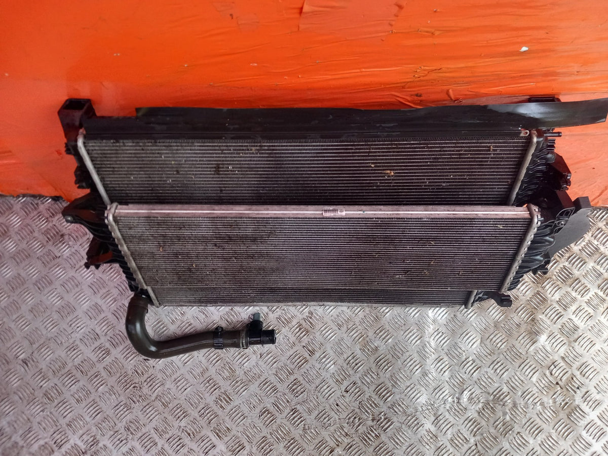 2021 VW Transporter T30 Radiator Rad Pack 7E0121207D Warranty A410 - Image 9