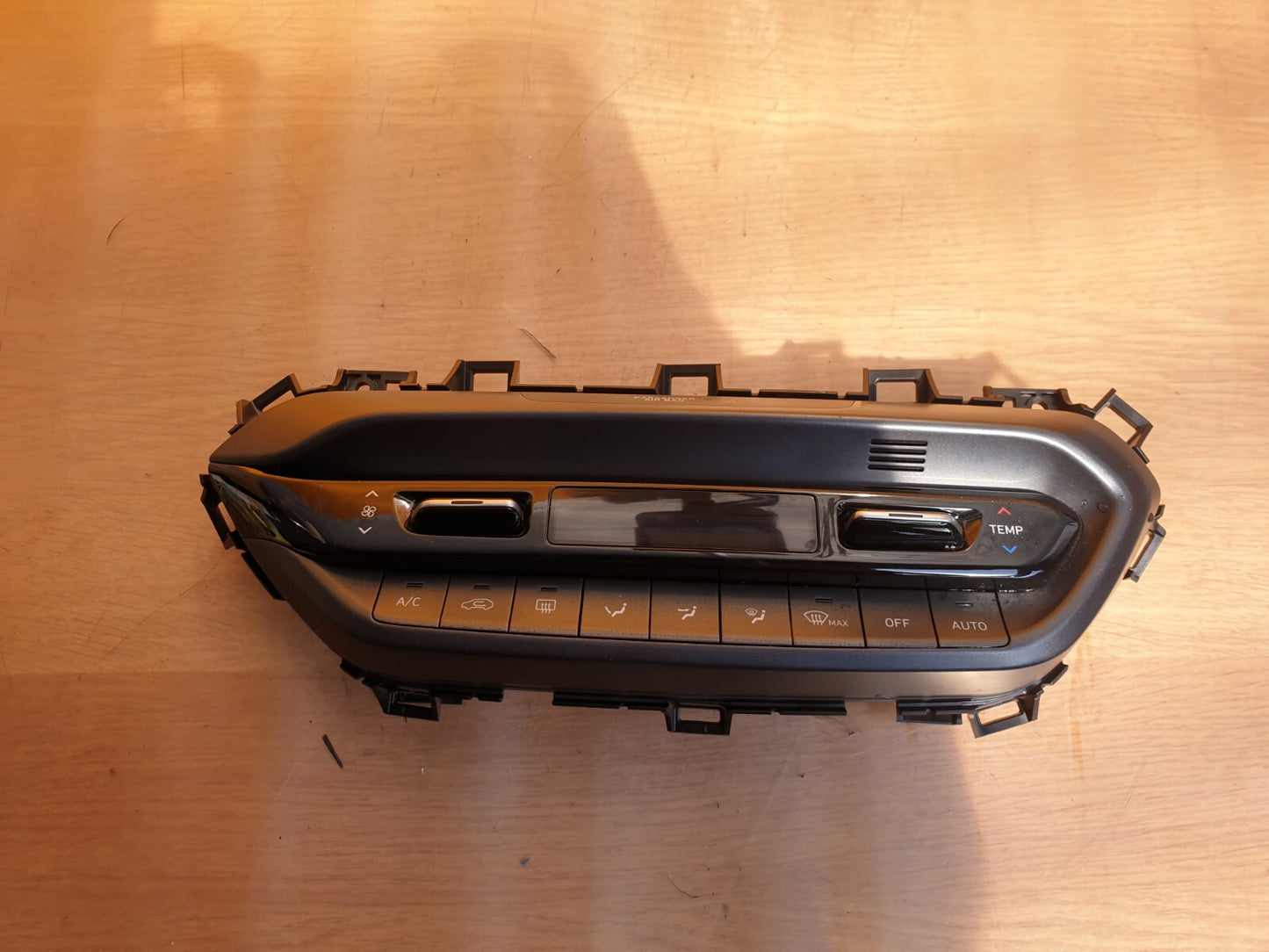 ebay-src:https://i.ebayimg.com/00/s/mtiwmfgxnjaw/z/iykaaosw~r9moygj/$_57.jpg