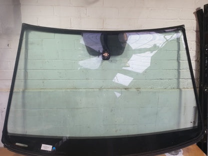 2019 SEAT ARONA FR 1.0P FRONT WINDSHIELD WINDSCREEN GLASS 6F9845011S A217 - Image 2