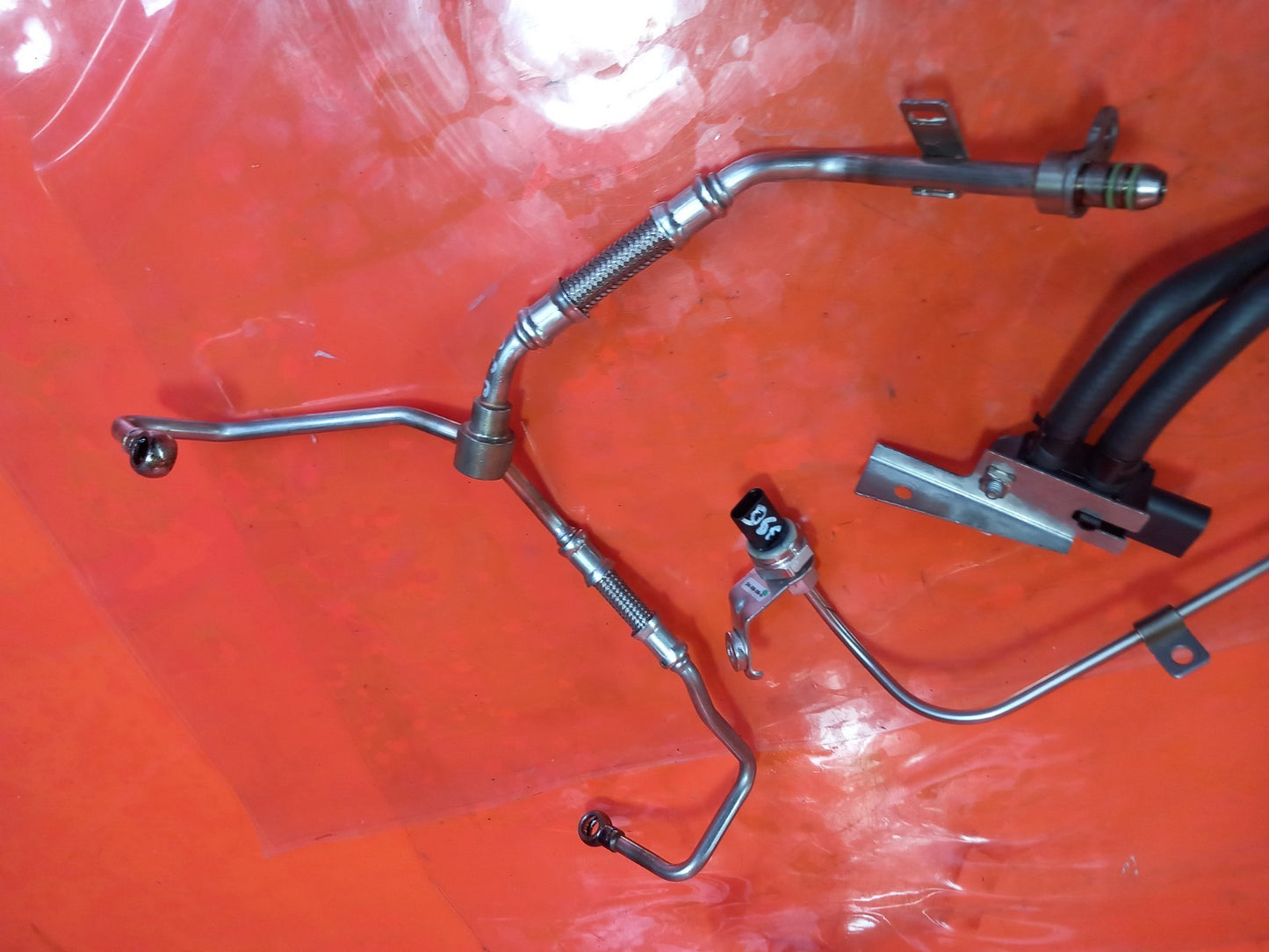2025 Land Rover Defender L663 Pressure Sensor Pipes GX73-5L200-AA Warranty A396 - Image 4