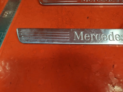 ebay-src:https://i.ebayimg.com/00/s/mtiwmfgxnjaw/z/euqaaoswfkboi0qd/$_57.jpg