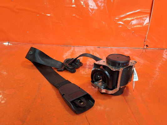 ✅2017 BMW 2 SERIES F45 SEAT BELT FRONT RIGHT 7313304 + WARRANTY A231 - Image 2