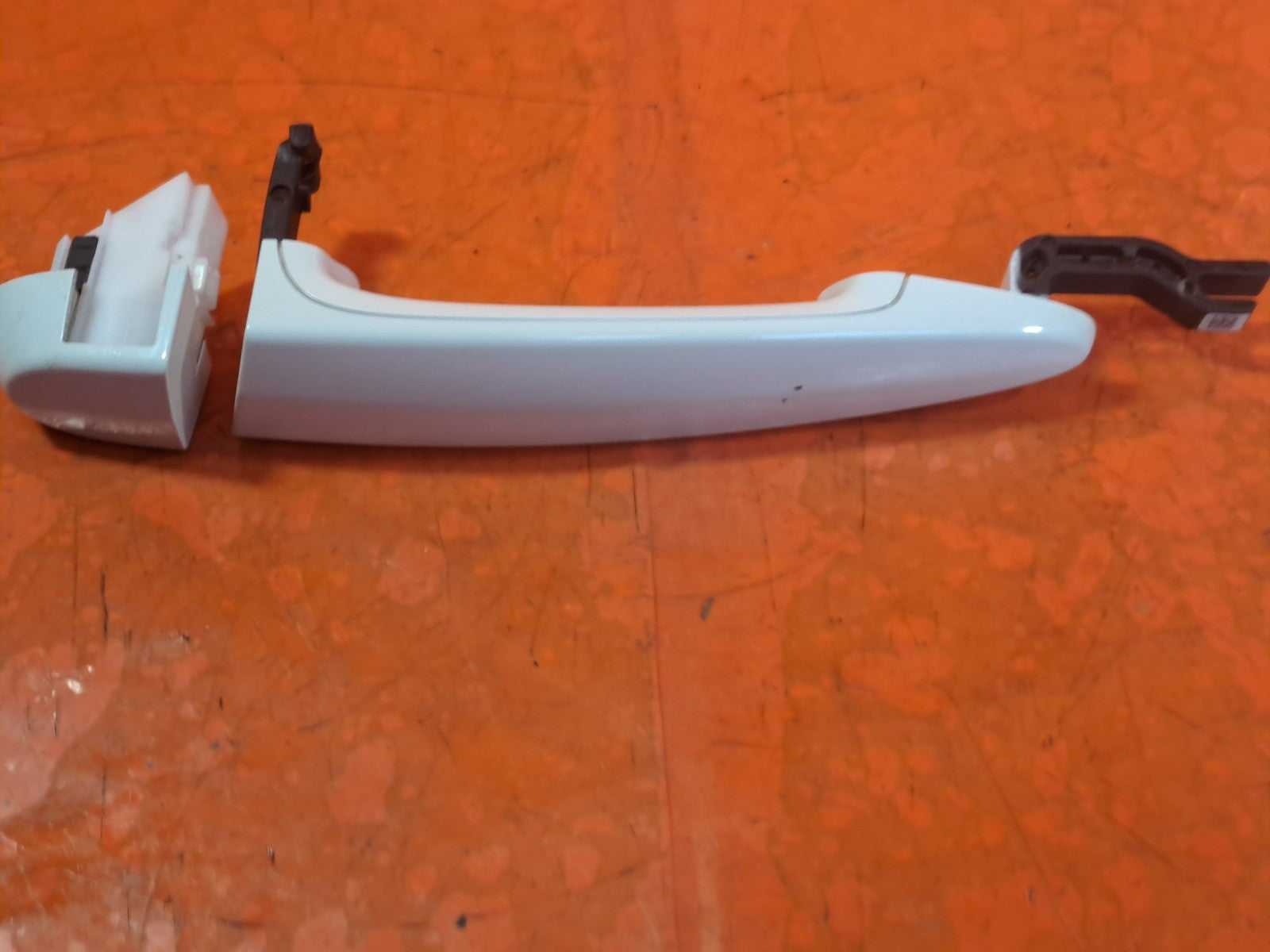 ✅BMW F33 420D M SPORT 2.0 DIESEL 2015 EXTERIOR DOOR HANDLE WHITE Warranty A367 - Image 9