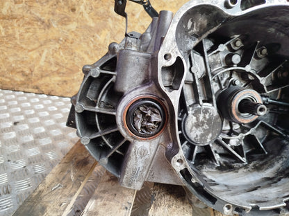 ✅SSANGYONG TIVOLI Elx 1.6 DIESEL 2016 6 SPEED MANUAL GEARBOX 3102035100 Warranty - Image 2