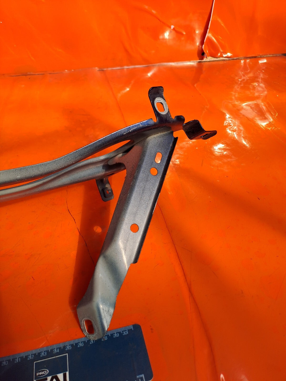 ✅2017 BMW 2 SERIES F45 ACTIVE TOURER FRONT RIGHT FENDER SUPPORT BRACKET 7297202 - Image 4
