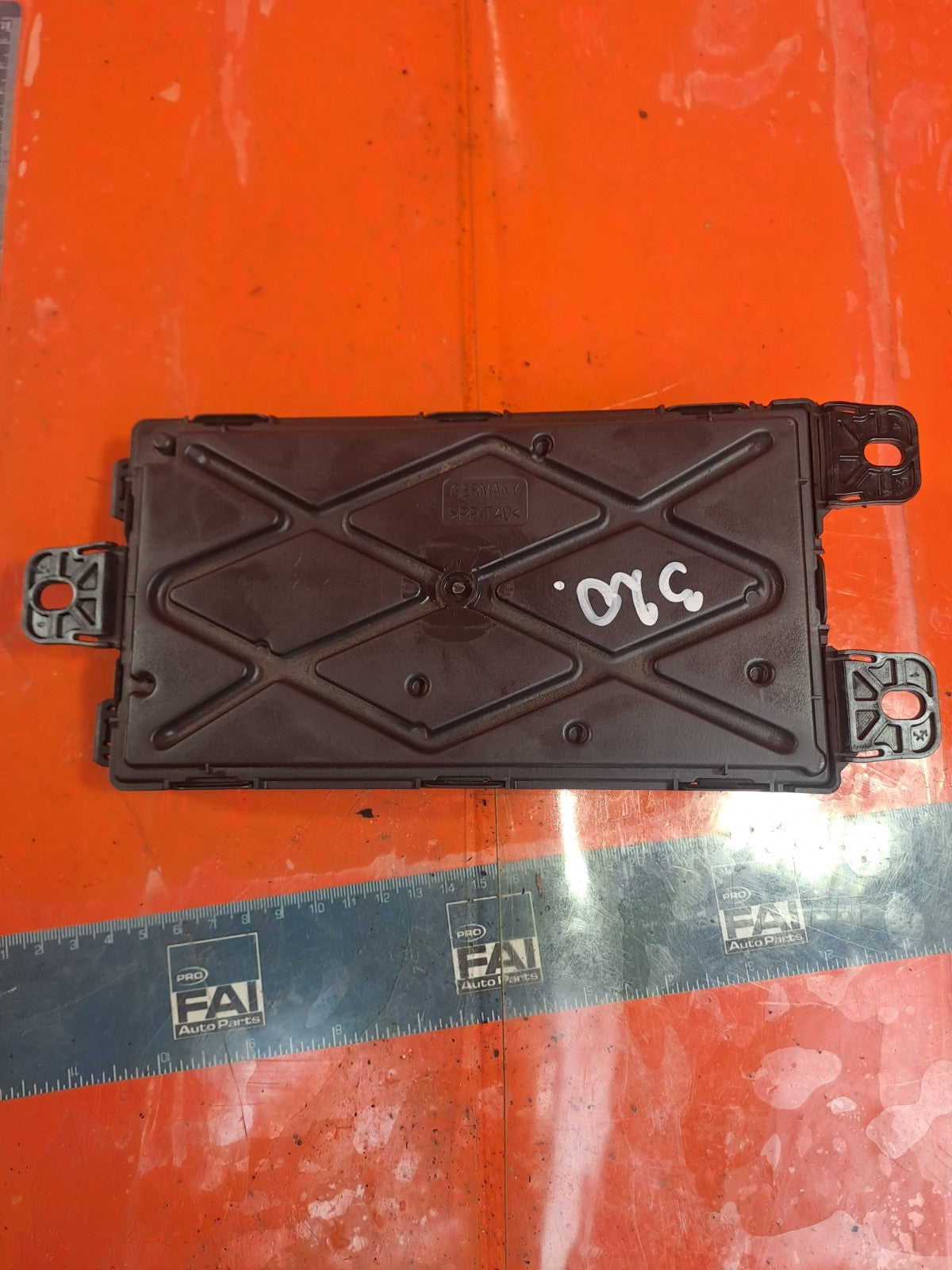 ✅2015 BMW 1 SERIES F20 REAR FUSE BOX BODY CONTROL MODULE 9374506 + WARRANTY A320 - Image 2