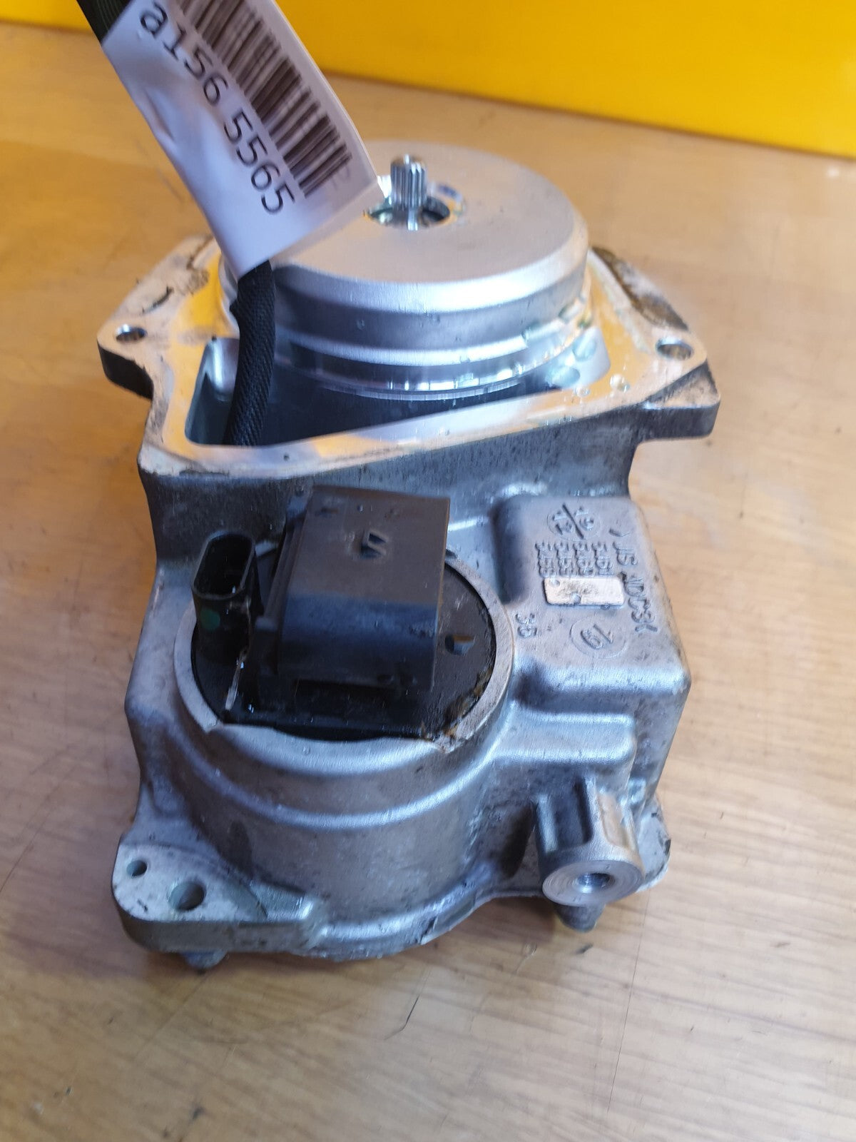 ebay-src:https://i.ebayimg.com/00/s/mtywmfgxmjaw/z/vtgaaoswdyxl~rxl/$_57.jpg
