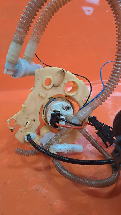 2015 LAND ROVER DISCOVERY 4 L319 3.0D FUEL PUMP SENDER UNIT AH229039BD A220 - Image 9