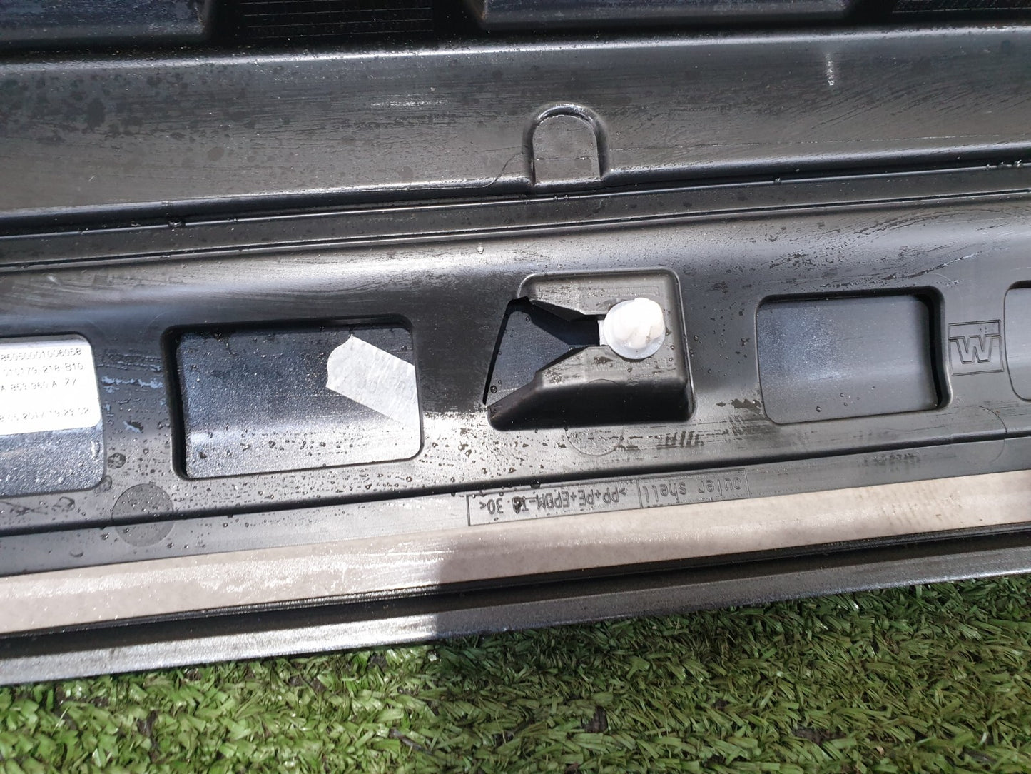 ✅2017 Audi Q2 S-Line Front Right Door Trim Moulding Grey Z7S 81A853960A A134 - Image 6
