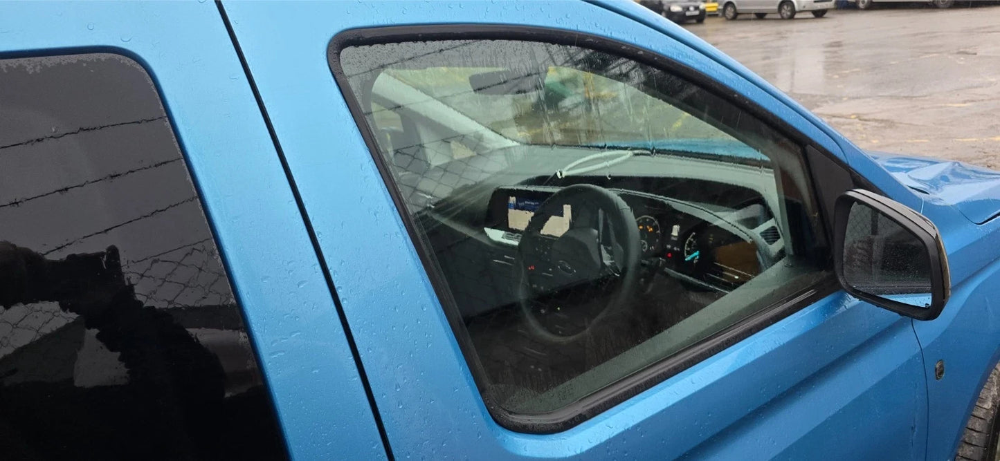 ✅FORD GRAND TOURNEO CONNECT 1.5 DIESEL 2024 FRONT RIGHT DOOR WINDOW GLASS A341 - Image 8