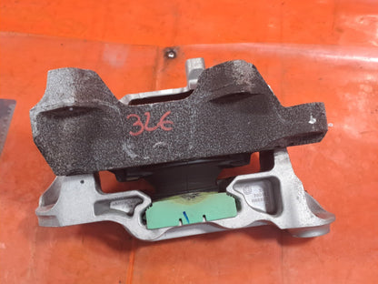 ebay-src:https://i.ebayimg.com/00/s/mtiwmfgxnjaw/z/h1oaaeswqlzptngl/$_57.jpg