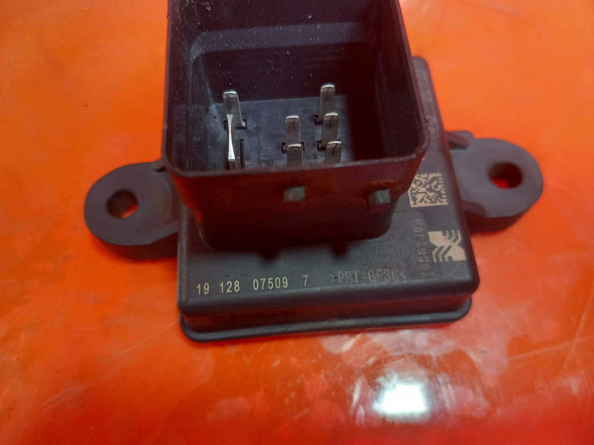 ebay-src:https://i.ebayimg.com/00/s/mtiwmfgxnjaw/z/njiaaeswcw9qmtae/$_57.jpg