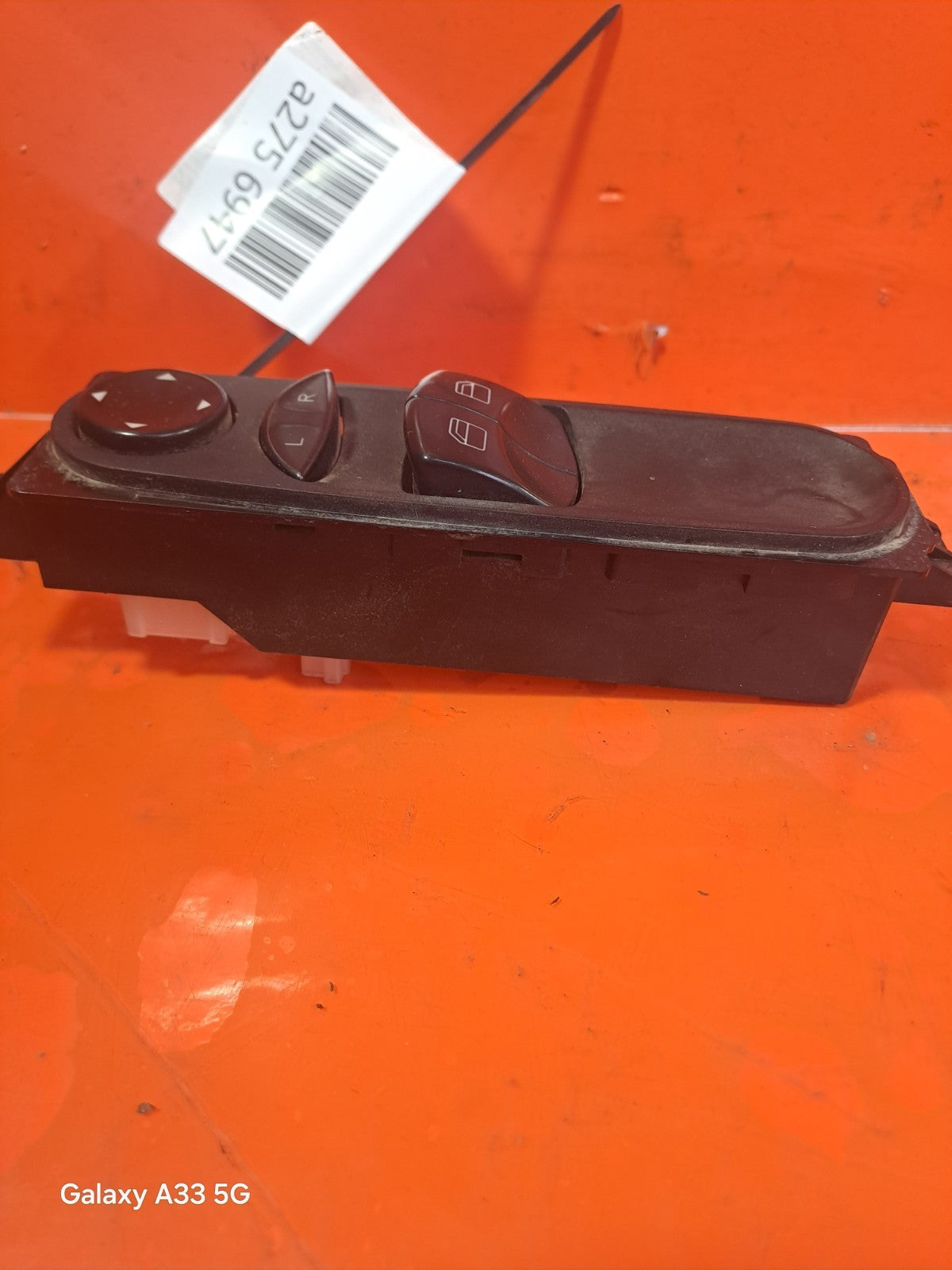 ✅Volkswagen Crafter CR35 2015 2.0 Diesel FRONT RIGHT DOOR WINDOW SWITCHES A275 - Image 6