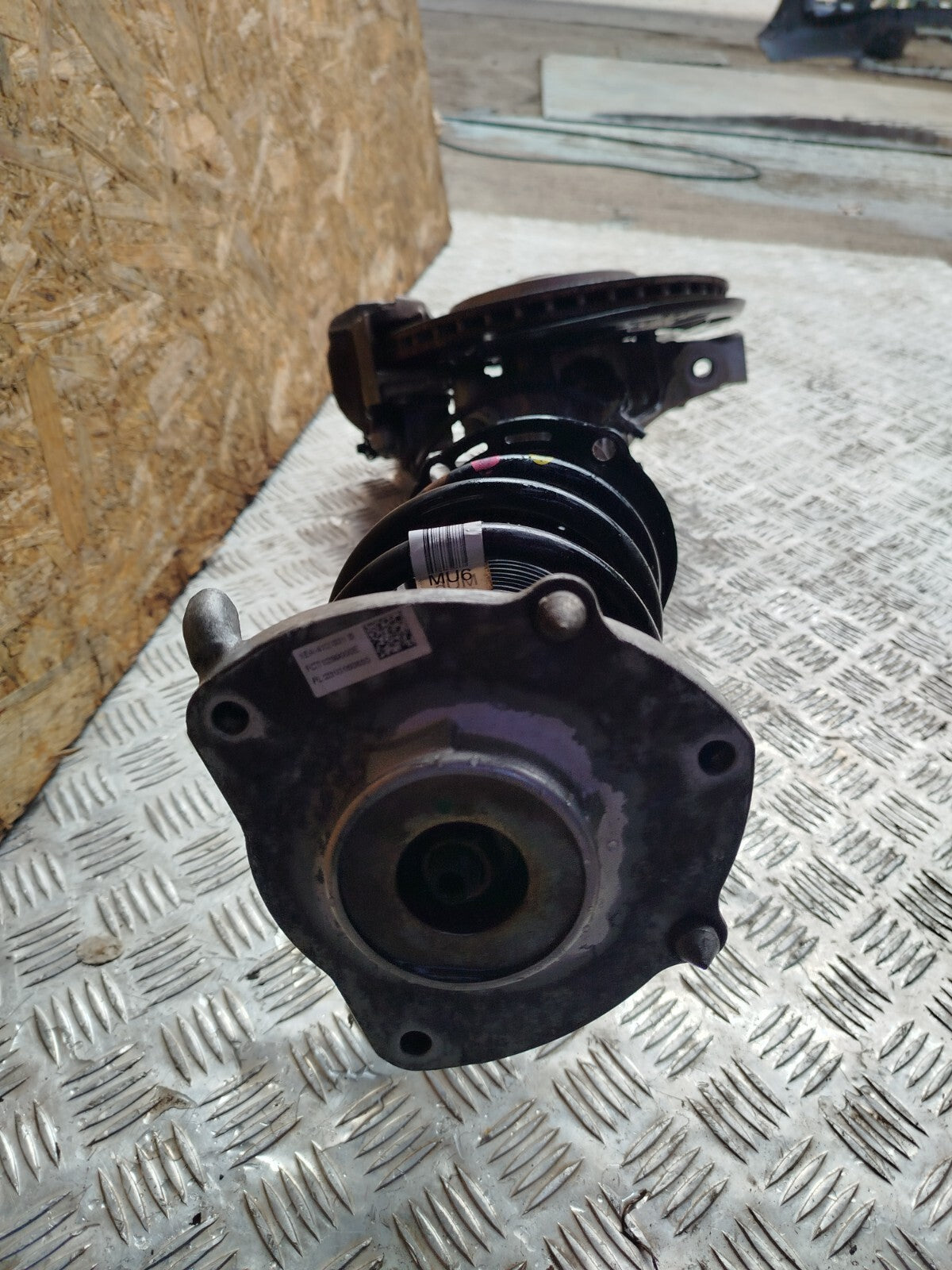 ✅CUPRA BORN V2 Ev 2023 FRONT RIGHT SUSPENSION LEG SHOCK ABSORBER HUB 1EA412013EF - Image 9