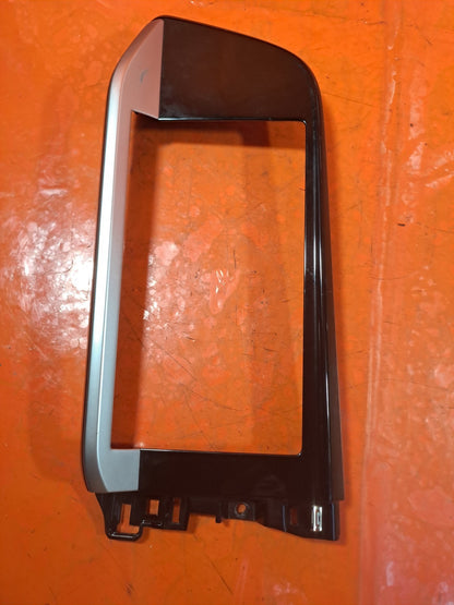 ✅FORD TOURNEO CONNECT VW CADDY 2.0 DIESEL 2024 RADIO SURROUND TRIM 2KF858070C - Image 1