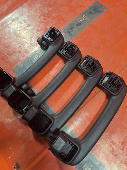 ✅FORD KUGA ST-LINE 2.5 PETROL 2025 INTERIOR ROOF GRAB HANDLES SET Warranty A326 - Image 6