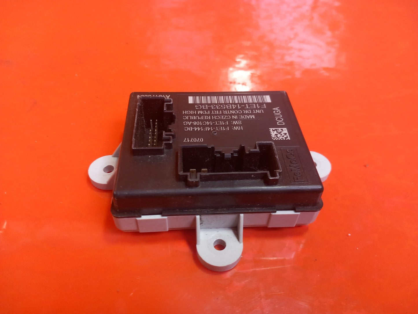 2017 Ford Transit Connect Front Left Door Control Module F1ET-14B533-BG A369 - Image 3