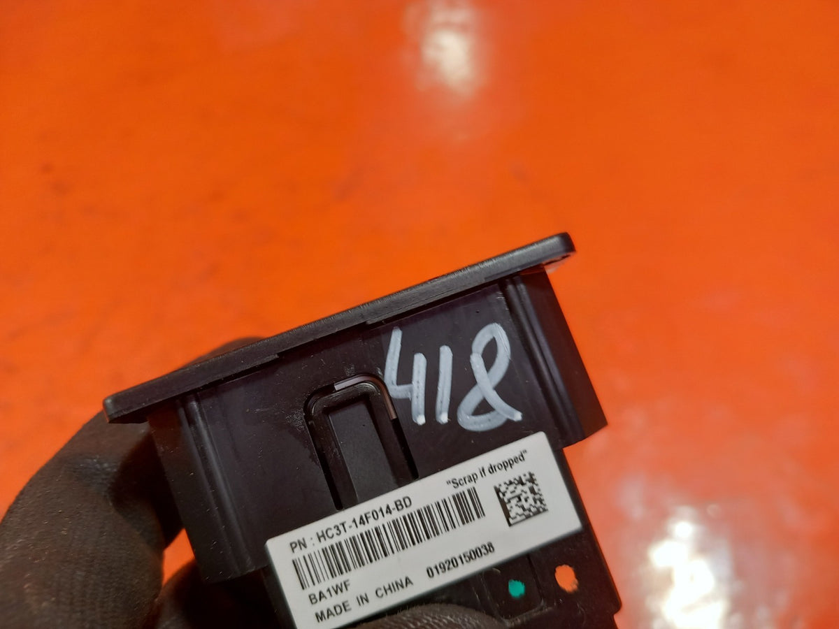 ebay-src:https://i.ebayimg.com/00/s/mtiwmfgxnjaw/z/zyyaaeswyszq4jvf/$_57.jpg