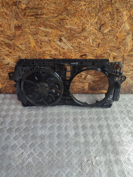 ✅2015 VW CRAFTER CR35 2.0D RADIATOR COOLING FAN A9065051388 + WARRANTY A275 - Image 1