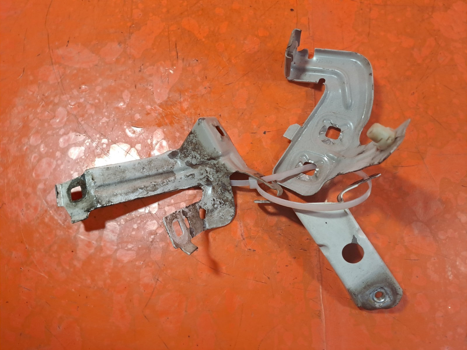 ✅BMW F33 420D M SPORT 2.0 DIESEL 2015 FRONT LEFT WING BRACKETS 7255821 Warranty - Image 11