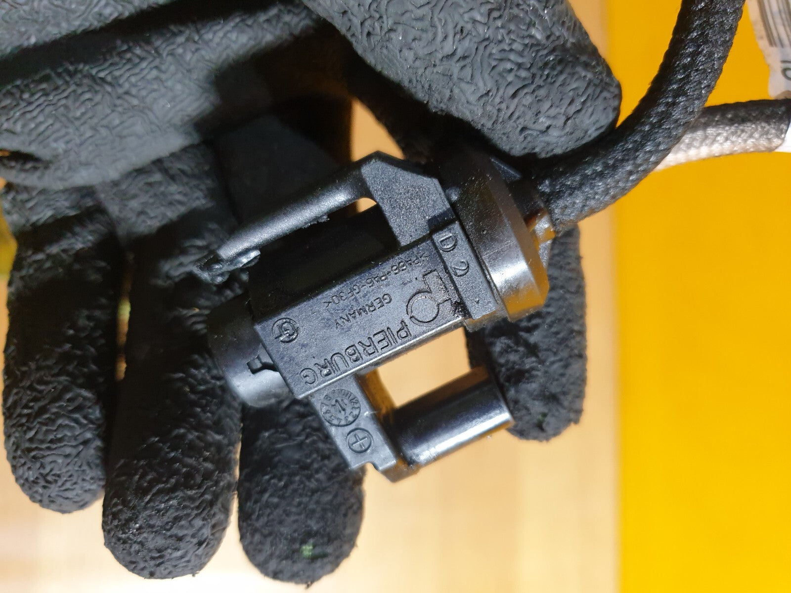 ✅2015 BMW 2 Series F45 1.5D Engine Vacuum Solenoid Valve 8570591 + Warranty A143 - Image 6