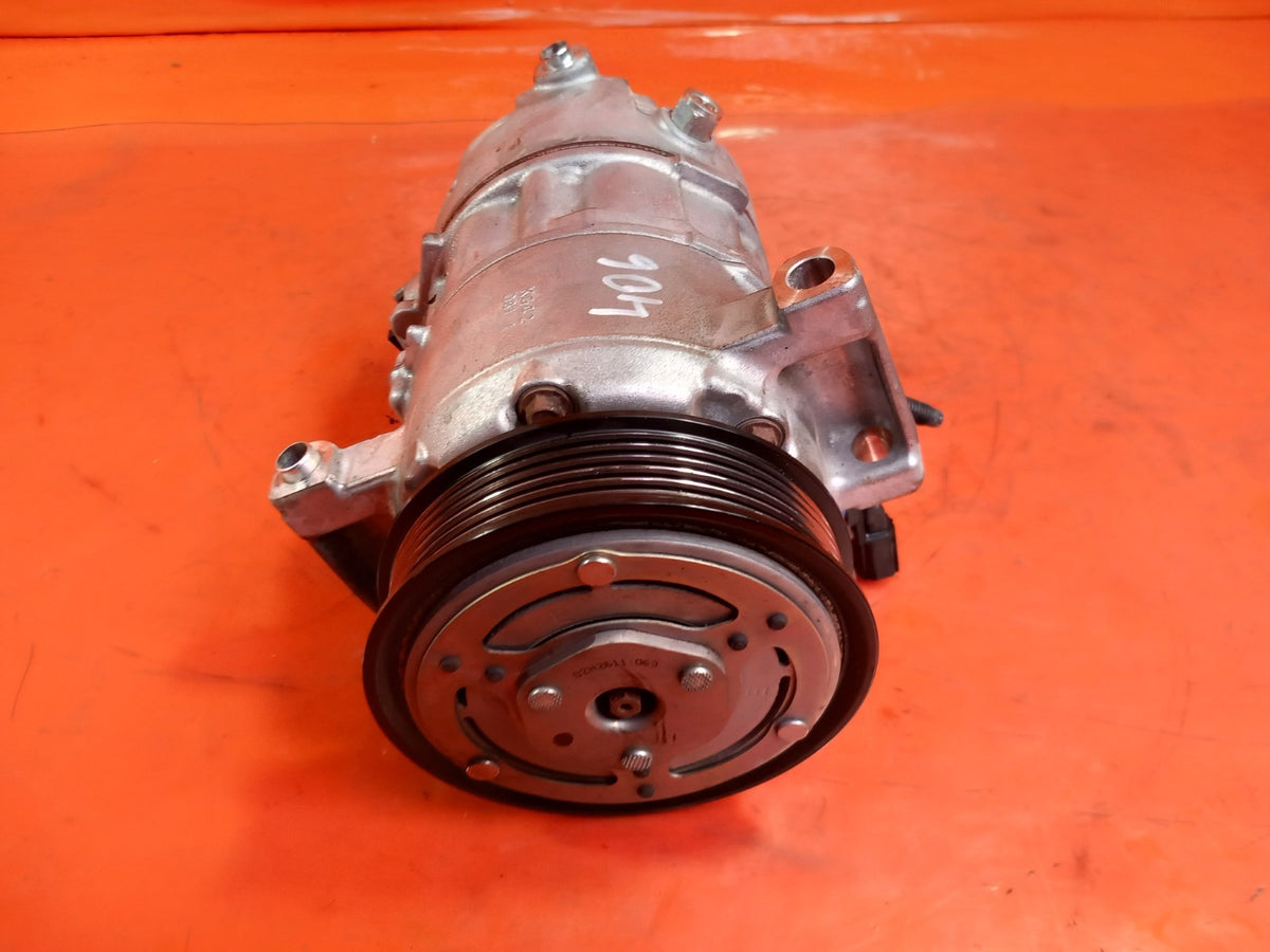 ebay-src:https://i.ebayimg.com/00/s/mtiwmfgxnjaw/z/kq8aaesw0fjqibch/$_57.jpg