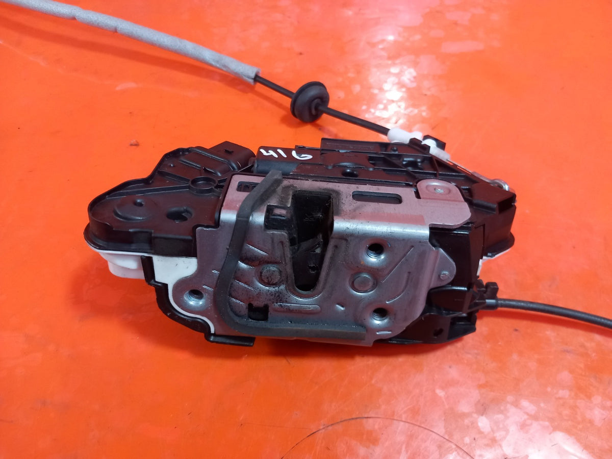 VW Transporter St-Line 2.0 Diesel 2023 Front Left Door Lock 7L1837015G A416 - Image 5