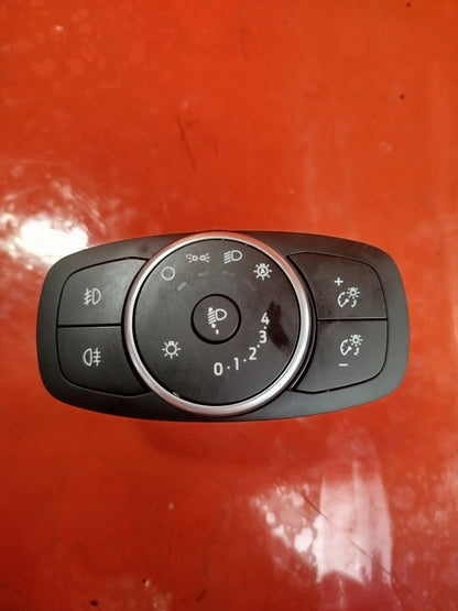 ✅FORD FIESTA ST-LINE X 1.5 DIESEL 2018 HEADLIGHT FOG LIGHT CONTROL SWITCH A332 - Image 1