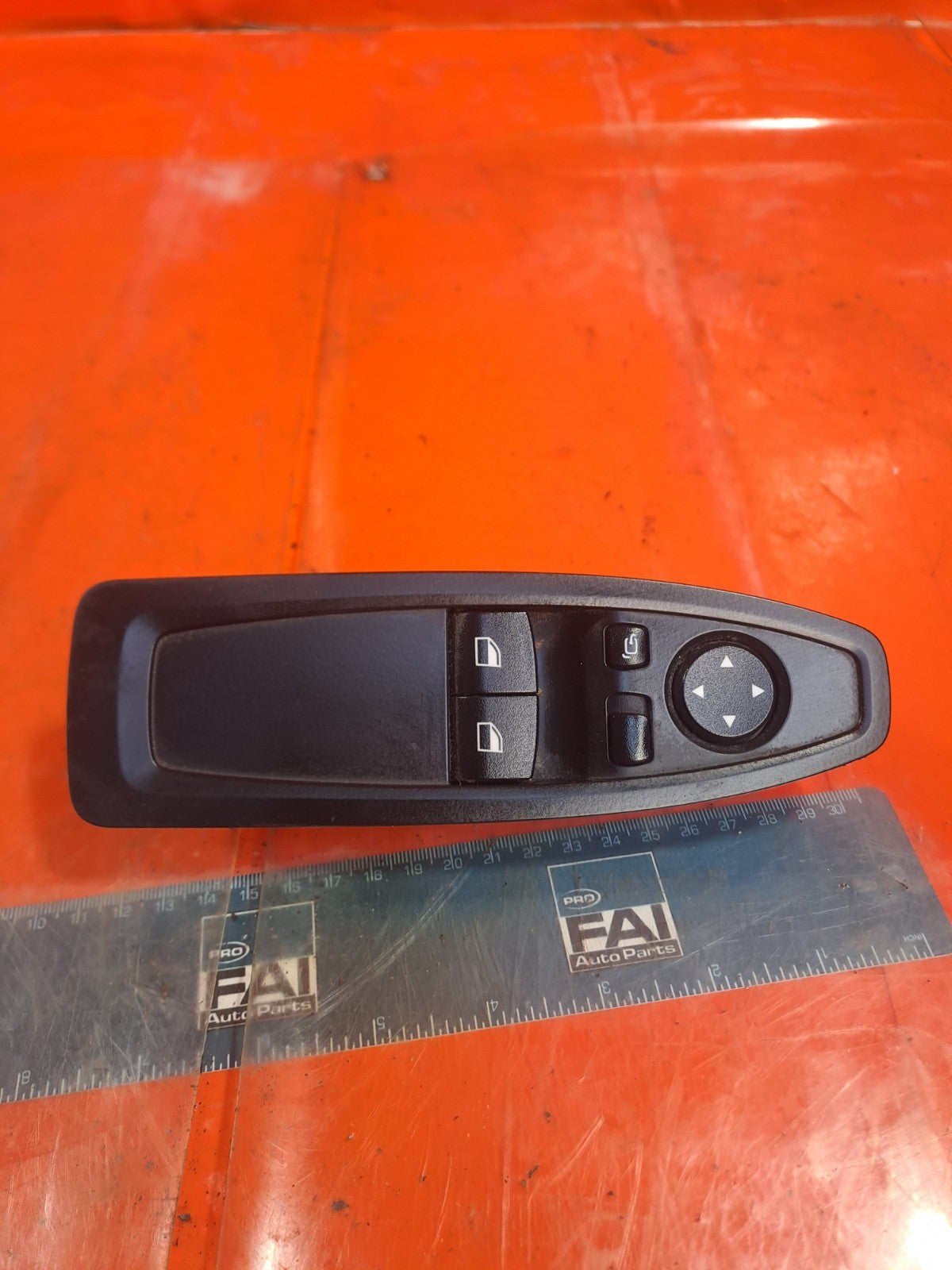ebay-src:https://i.ebayimg.com/00/s/mtywmfgxmjaw/z/n~saaeswr6bpjxrj/$_57.jpg