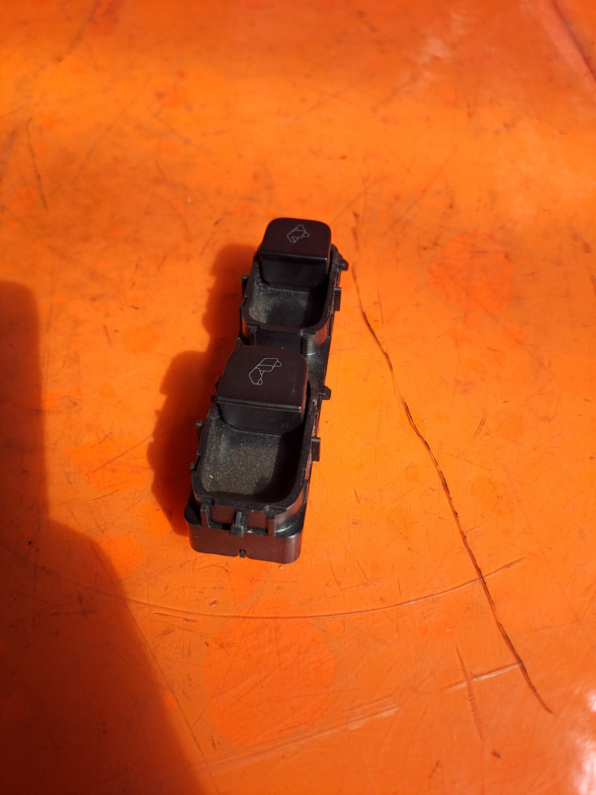 ✅2022 TESLA MODEL Y REAR SEAT SWITCH 1493286-00-B + WARRANTY A172 - Image 3