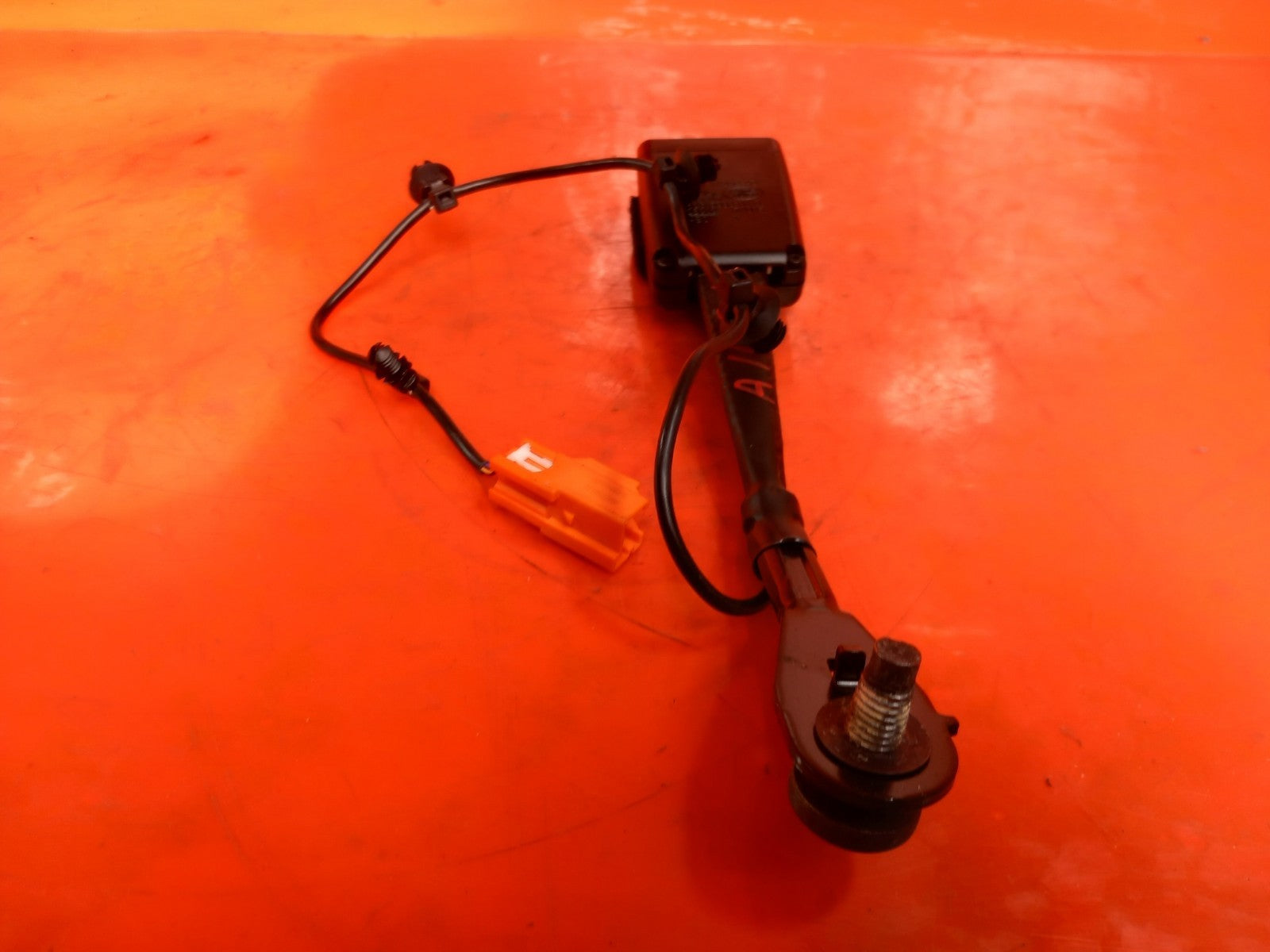 Range Rover Evoque L538 2.0 Diesel 2018 Front Left Seat Buckle FK7261208AD A108 - Image 8