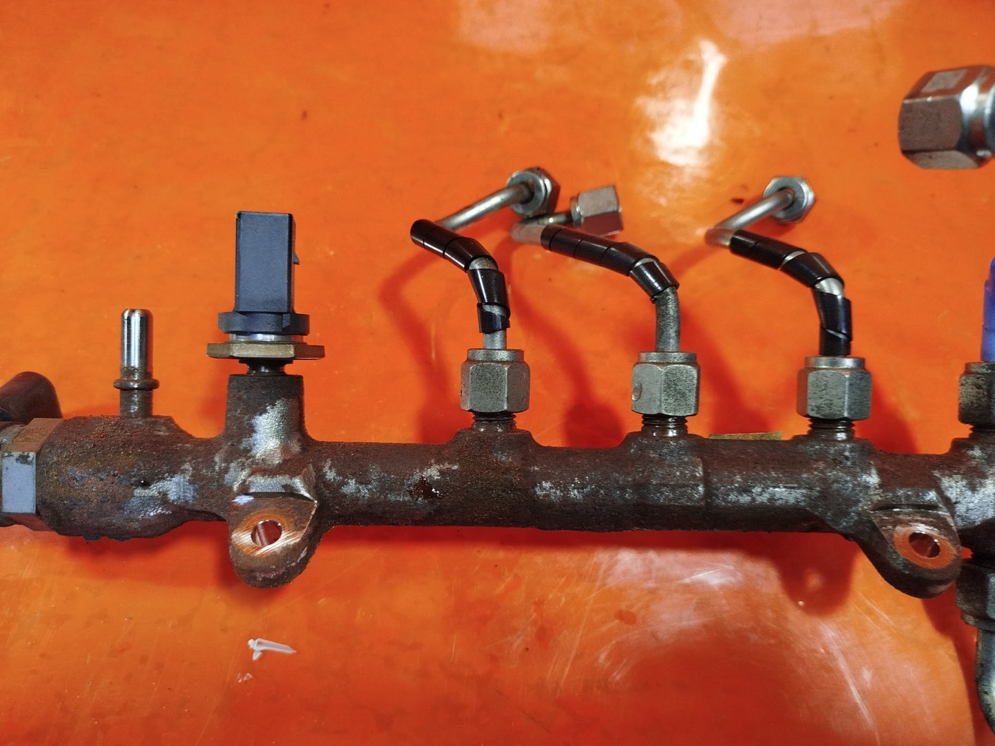 ✅2021 Ford Transit Custom Fuel Injector Rail HG9Q-9D280-AA + Warranty A370 - Image 2