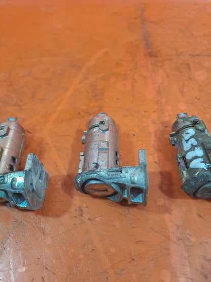 ✅RENAULT TRAFIC MK3 Sl27 1.6 DIESEL 2015 DOOR LOCK BARREL SET A250 - Image 5